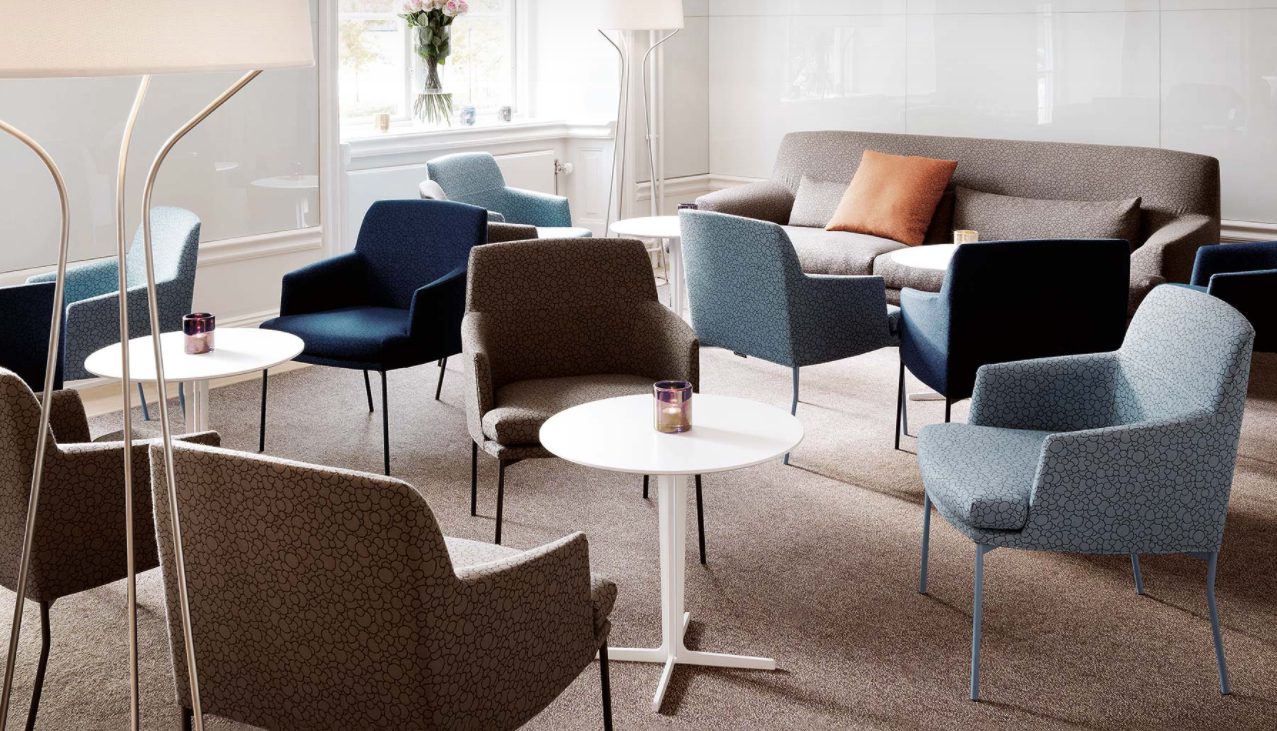 Siedziska od Tacchini