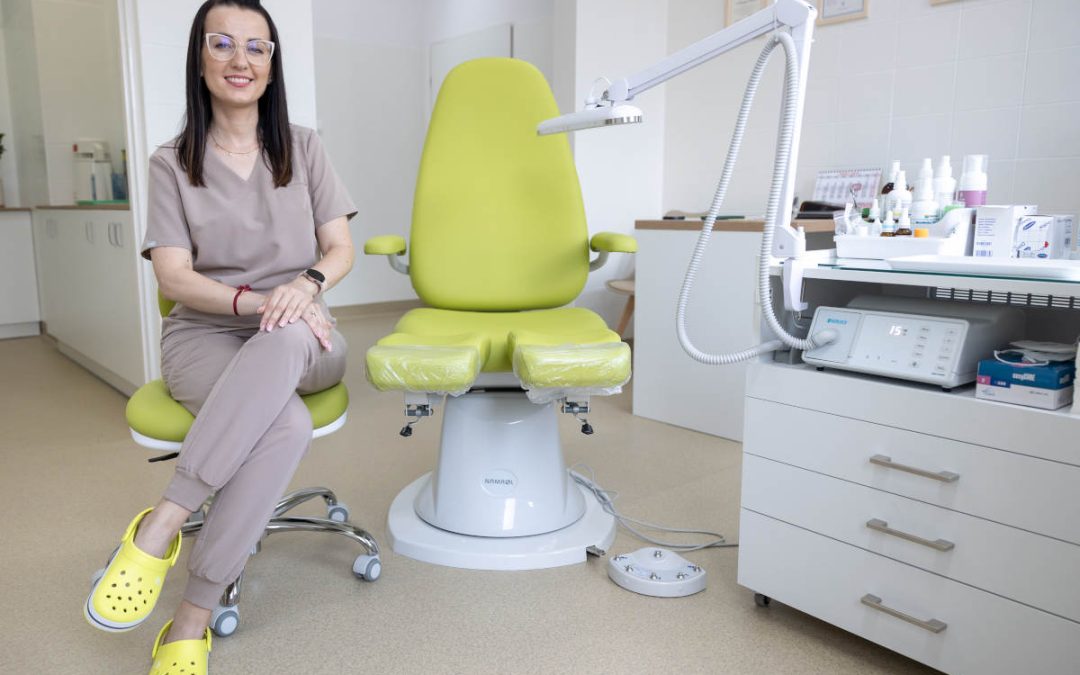 Twoje stopy też potrzebują detoksu – jak wiosenne zabiegi podologiczne przywracają lekkość kroku?